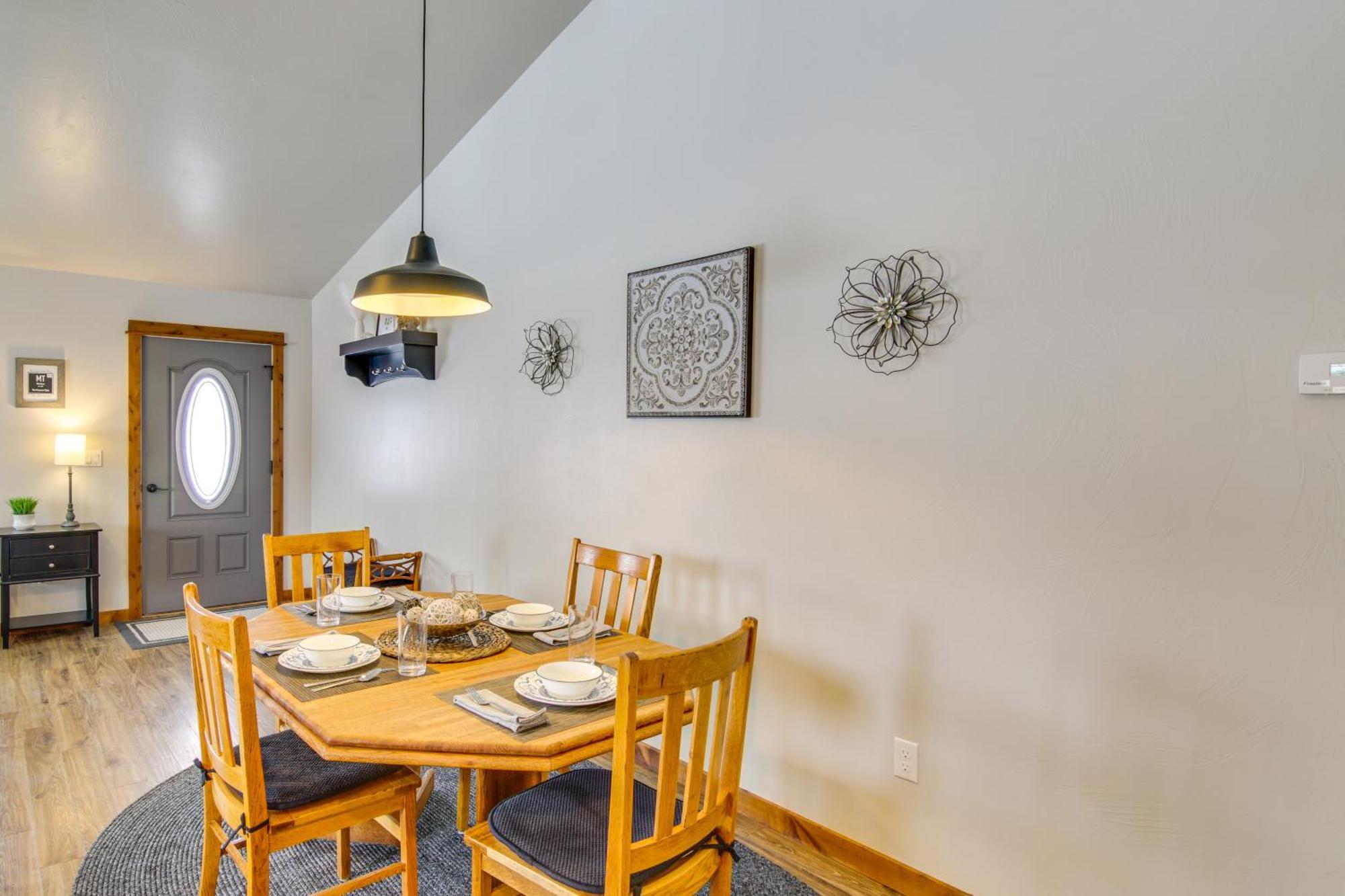 Cozy Belgrade Home Near Skiing, Hiking And Airport! Ngoại thất bức ảnh